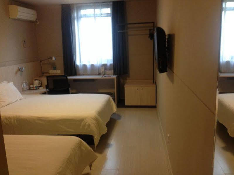 Jinjiang Inn Shanghai Maotai Road Екстер'єр фото